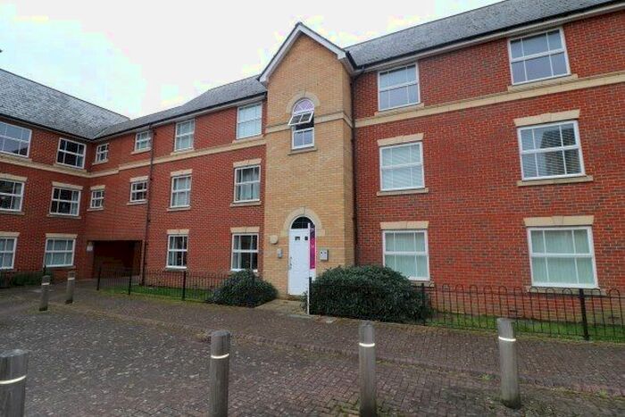 1 Bedroom Flat To Rent In Malyon Close, Braintree, CM7