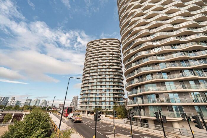 3 Bedroom Flat To Rent In Tidal Basin Road, Tidal Basin Road, E16