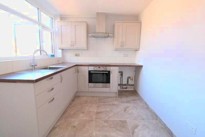 1 Bedroom Studio Flat To Rent In Cleethorpe Road Grimsby, DN31