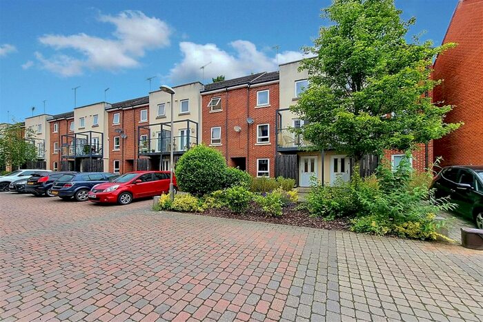 4 Bedroom Property To Rent In Tadros Court, High Wycombe, HP13