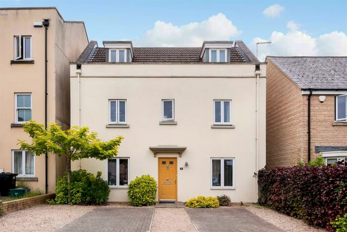 7 Bedroom Detached House To Rent In Middlewood Close, Bath, BA2