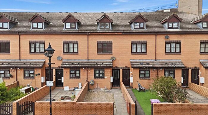 4 Bedroom Terraced House To Rent In Wrights Road, London, E3