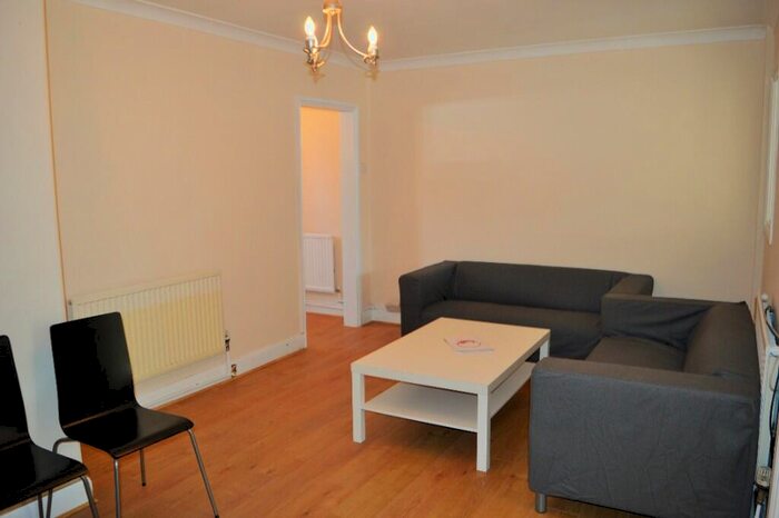 3 Bedroom Terraced House To Rent In Prince Regent Lane, London, E16