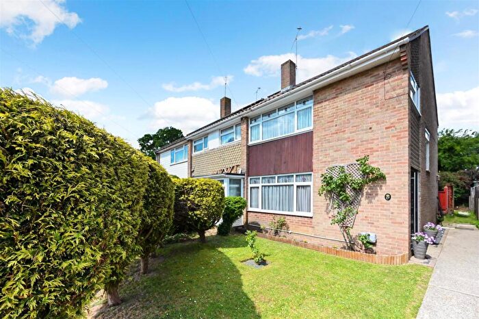 3 Bedroom End Of Terrace House For Sale In Elm Grove South, Barnham, PO22