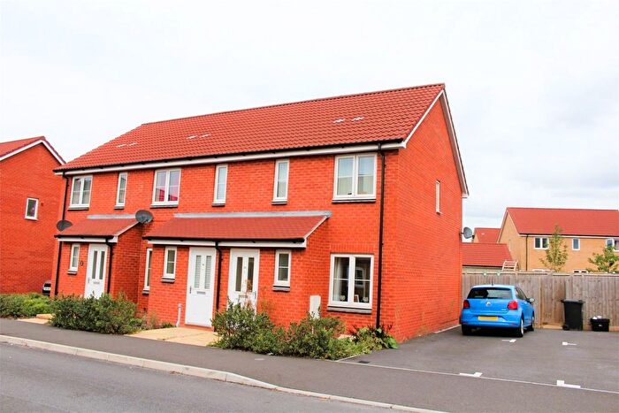 2 Bedroom End Of Terrace House To Rent In Merino Way, Bridgwater, TA6