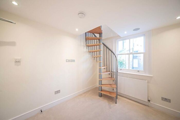 1 Bedroom Flat To Rent In Rudall Crescent, Hampstead, London, NW3