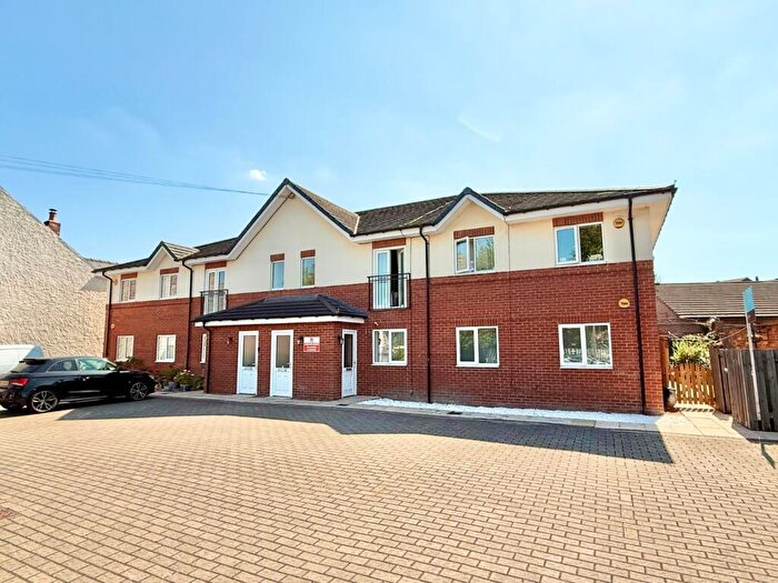 2 Bedroom Flat For Sale In Flanderwell Lane, Sunnyside, Rotherham, South Yorkshire, S66