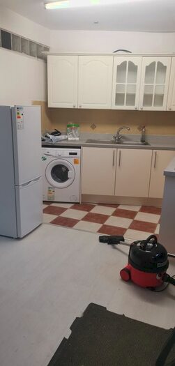 Studio To Rent In High Street, Cranford TW5