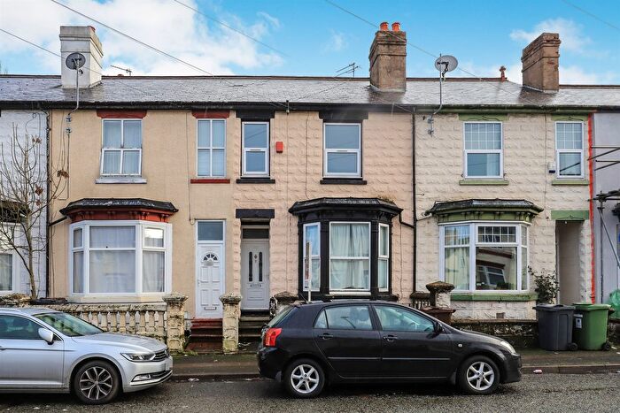 3 Bedroom Terraced House For Sale In Court Road, Whitmore Reans, Wolverhampton, WV6