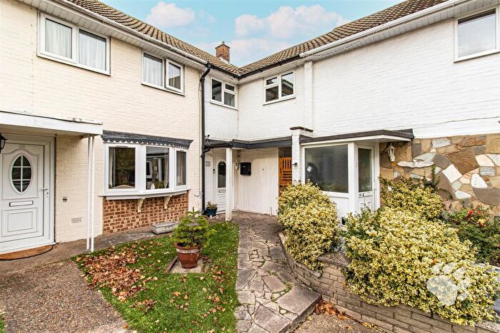 4 Bedroom Terraced House For Sale In The Hatherley, Fryerns, SS14