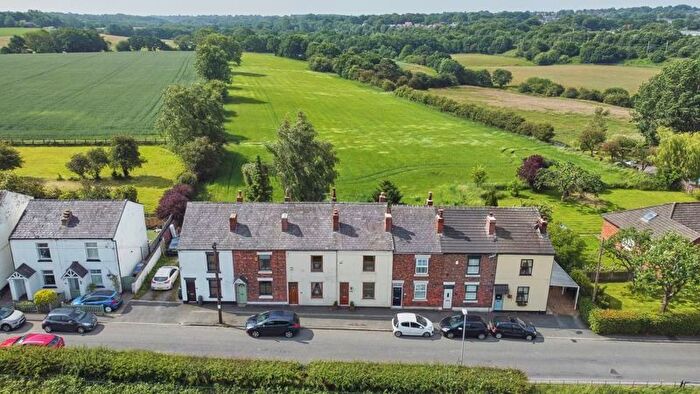 2 Bedroom Terraced House For Sale In Platt Lane, Standish, Wigan, WN1