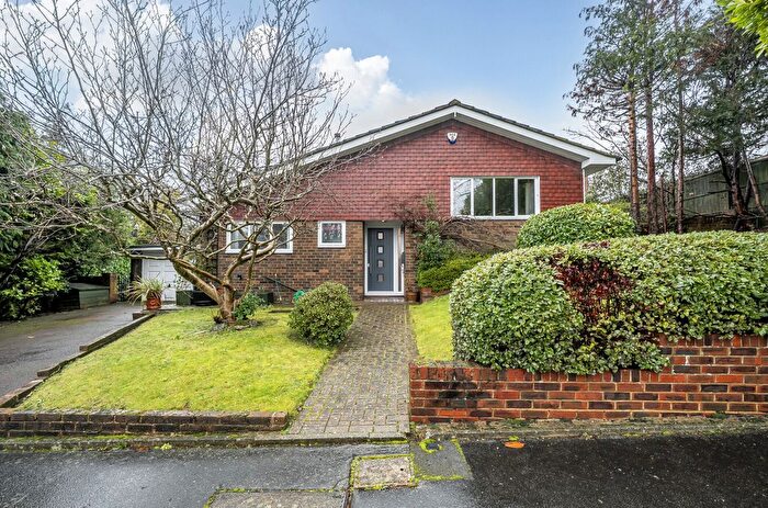 2 Bedroom Detached House For Sale In Raggleswood, Chislehurst, Kent, BR7