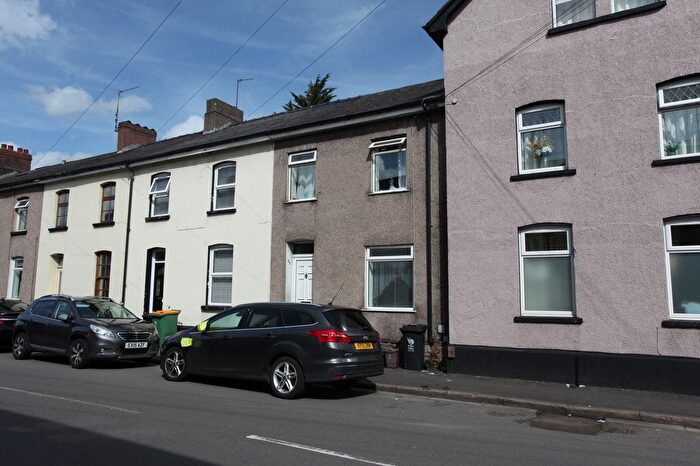 3 Bedroom Terraced House For Sale In Duckpool Road, Newport, NP19