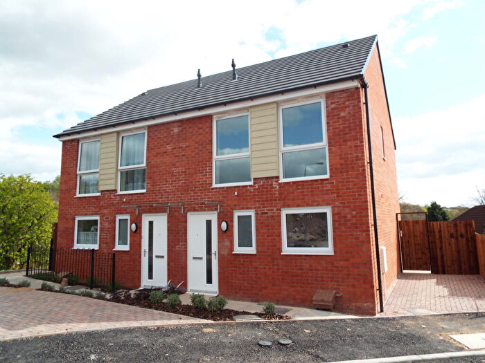 3 Bedroom House To Rent In Owswell Close, Nottingham, NG3