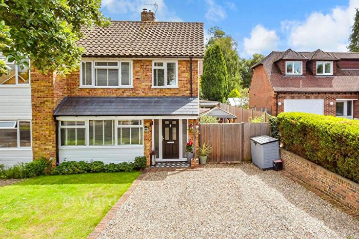 3 Bedroom Semi Detached House For Sale In Berwyn Grove, Loose, Maidstone, Kent, ME15
