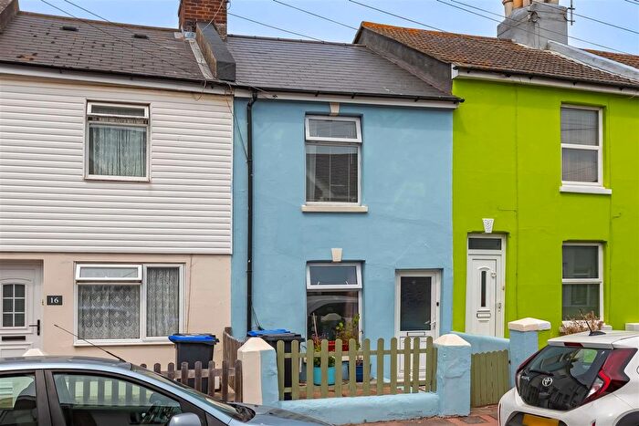 2 Bedroom Terraced House For Sale In Howard Street, Worthing, BN11