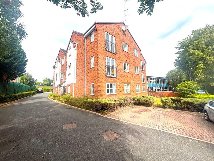 2 Bedroom Flat For Sale In Flash Road, Oldbury, B69