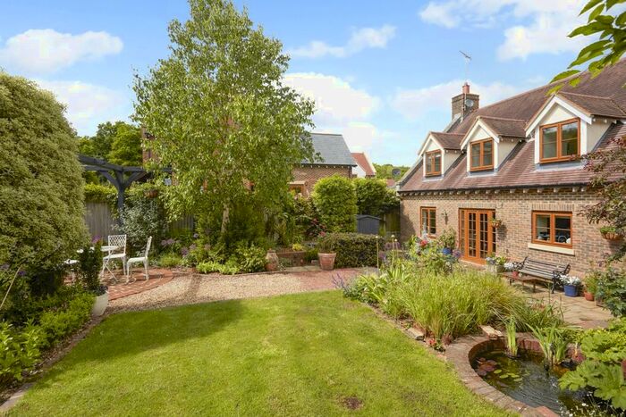 3 Bedroom Detached House To Rent In Little Trodgers Lane, Mayfield, TN20