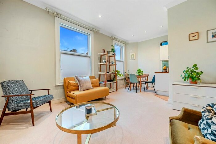 1 Bedroom Flat To Rent In Birkbeck Road, London, W3