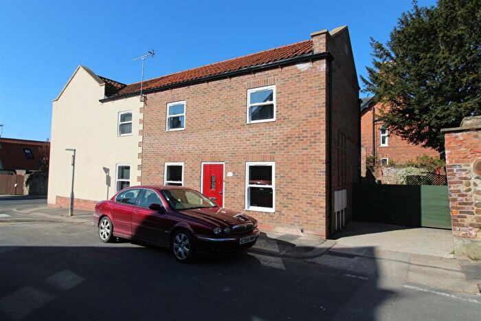 2 Bedroom House To Rent In Mount Pleasant, Hornsea, HU18