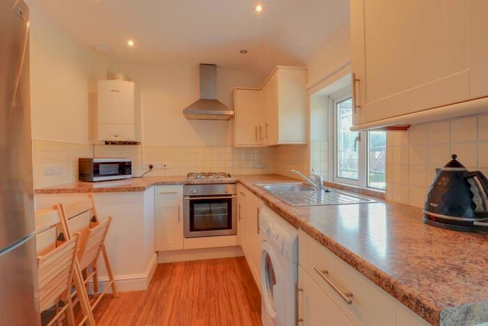 1 Bedroom Maisonette To Rent In St Cuthberts Road, Hoddesdon, Hertfordshire, EN11