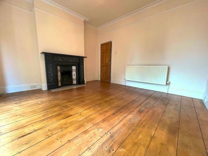 1 Bedroom Flat To Rent In Press Lane, Norwich, NR3