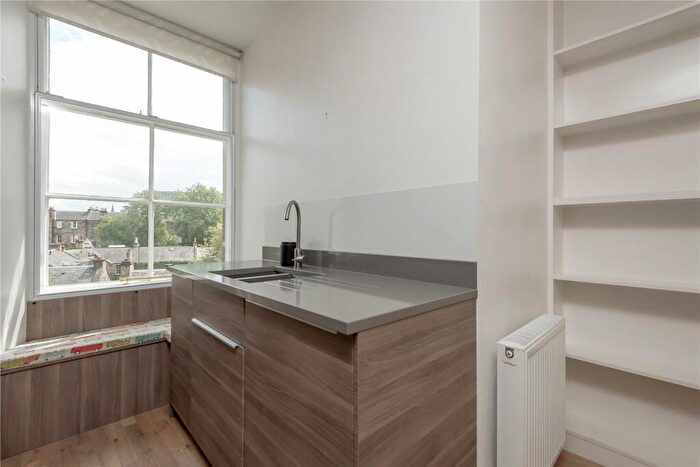 2 Bedroom Apartment To Rent In Lansdowne Crescent, Edinburgh, Midlothian, EH12