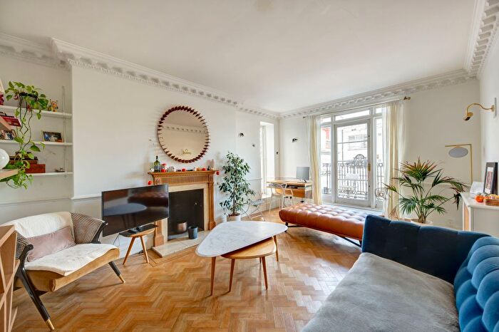 3 Bedroom Flat To Rent In Old Court Place, London, W8