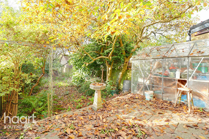 3 Bedroom Terraced House For Sale In Windmill Gardens, Enfield, EN2