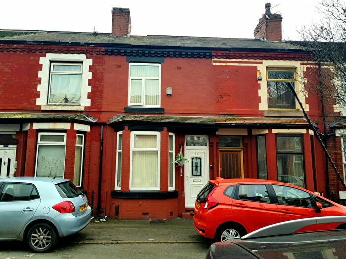 3 Bedroom Terraced House For Sale In Camborne Street, Manchester, M14