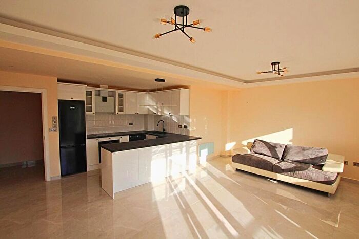 2 Bedroom Flat For Sale In The River Buildings, Western Road, Leicester, LE3