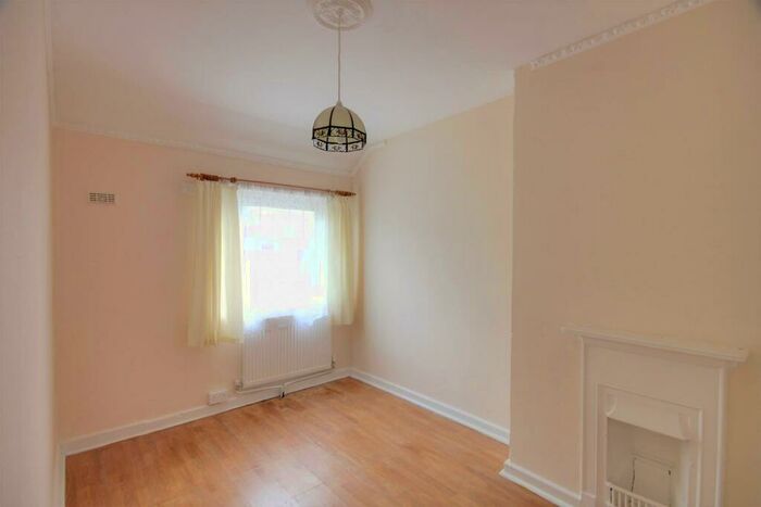 3 Bedroom Terraced House To Rent In Brimsdown Avenue, Enfield, EN3