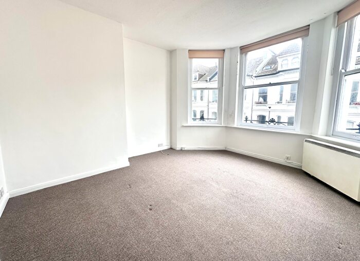 1 Bedroom Property To Rent In St Michaels Place, BN1