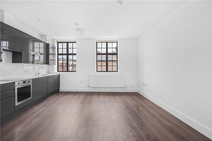 1 Bedroom Flat To Rent In High Street, London, SE25