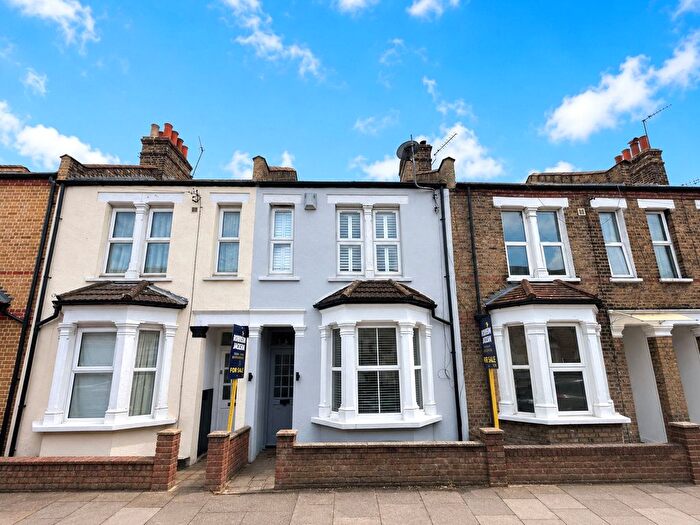 2 Bedroom Terraced House For Sale In Warwick Road, Welling, Kent, DA16