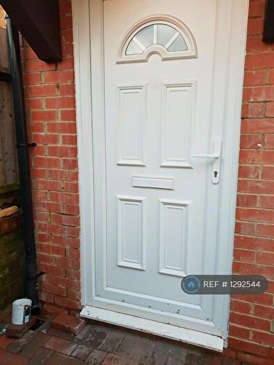 1 Bedroom Flat To Rent In Backwter Place, Kingston Upon Thames, KT1