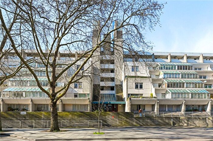 2 Bedroom Flat For Sale In Brunswick Centre, London, WC1N