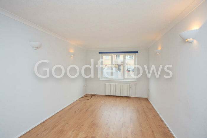 1 Bedroom Apartment To Rent In Heathfield Drive, Mitcham, Surrey, CR4