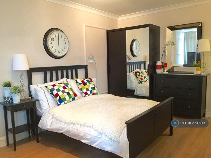 Studio To Rent In Romney Court, London, NW3