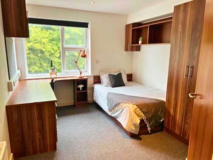 8 Bedroom Flat To Rent In Peninsula Student Living, Derriford, PL6