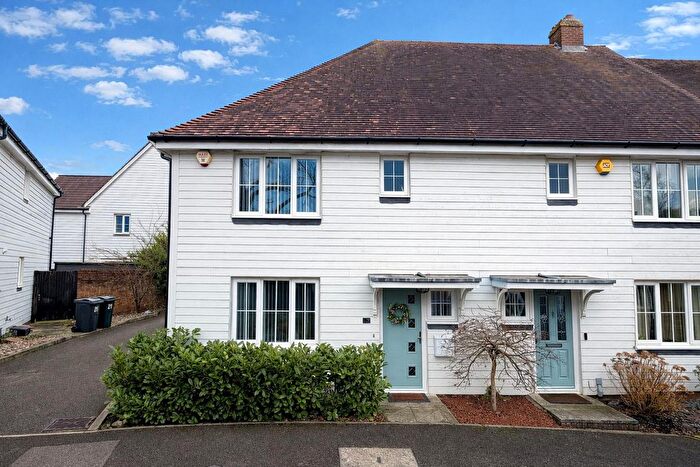 3 Bedroom End Of Terrace House For Sale In Bill Deedes Way, Aldington, Ashford, TN25