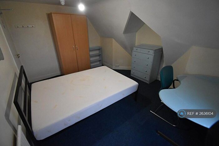 5 Bedroom Terraced House To Rent In Christchurch Road, Reading, RG2