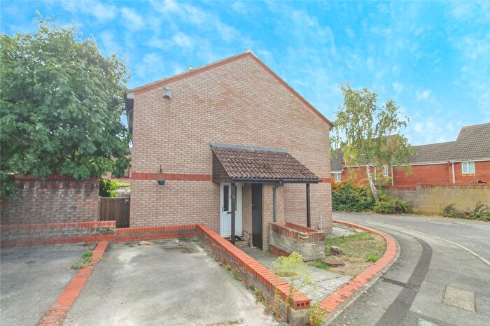 1 Bedroom Terraced House For Sale In Seymour Court, Trowbridge, BA14