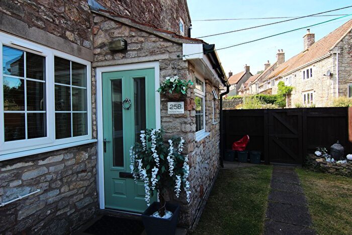 2 Bedroom Cottage For Sale In High Street, Winford, BS40