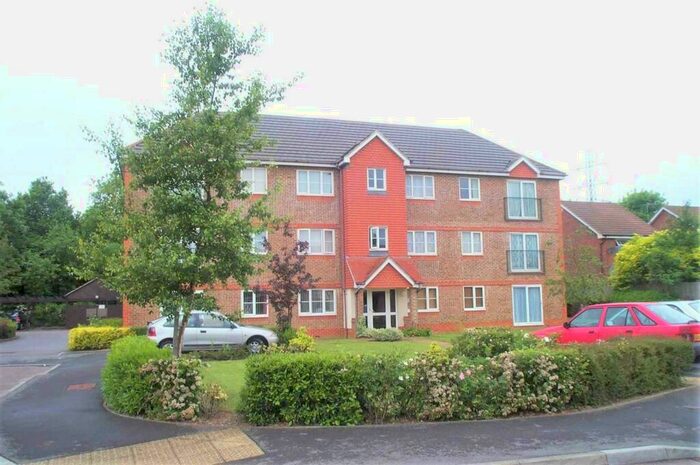 1 Bedroom Flat To Rent In Fenchurch Road, Maidenbower, RH10