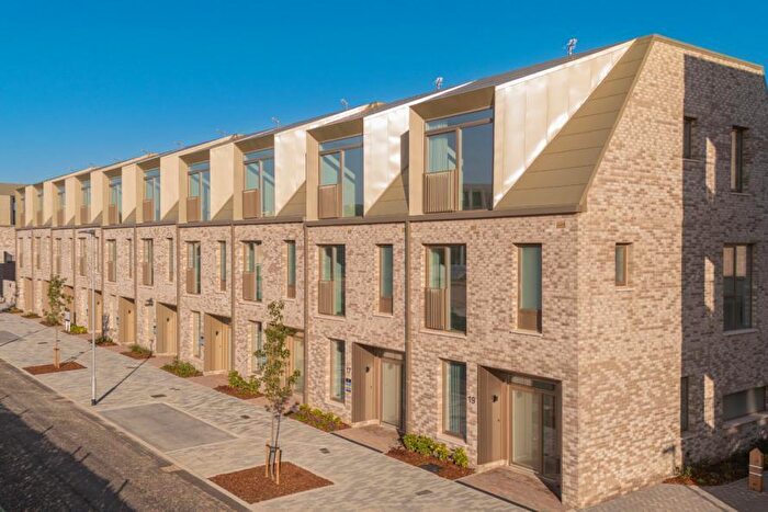 3 Bedroom Terraced House For Sale In Eddington Avenue, Cambridge, CB3