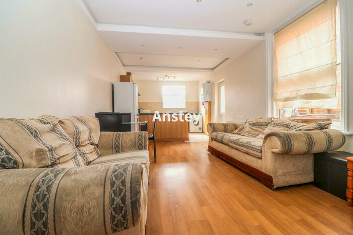 5 Bedroom Terraced House To Rent In Shakespeare Avenue, Southampton, SO17