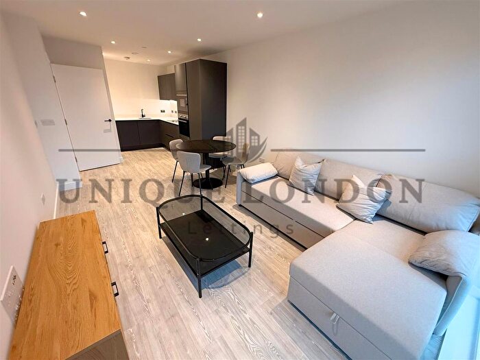 1 Bedroom Flat To Rent In Kew Bridge Rise, Pavana Square, TW8