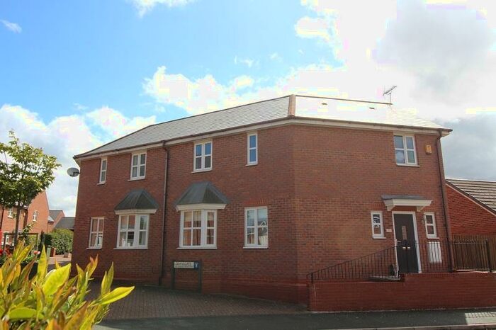 3 Bedroom Semi-Detached House To Rent In Parklands Drive, Weston, Crewe, Cheshire, CW2