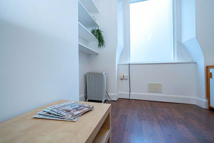 1 Bedroom Flat To Rent In Buchanan Street, Leith, Edinburgh, EH6